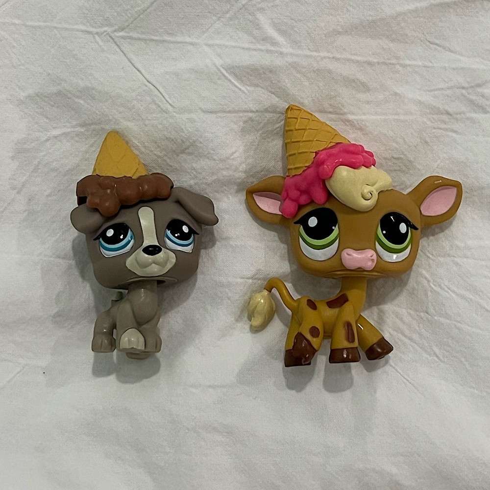 Littlest Pet Shop Pet Pairs Dog & Cow  (#1832, #1833)